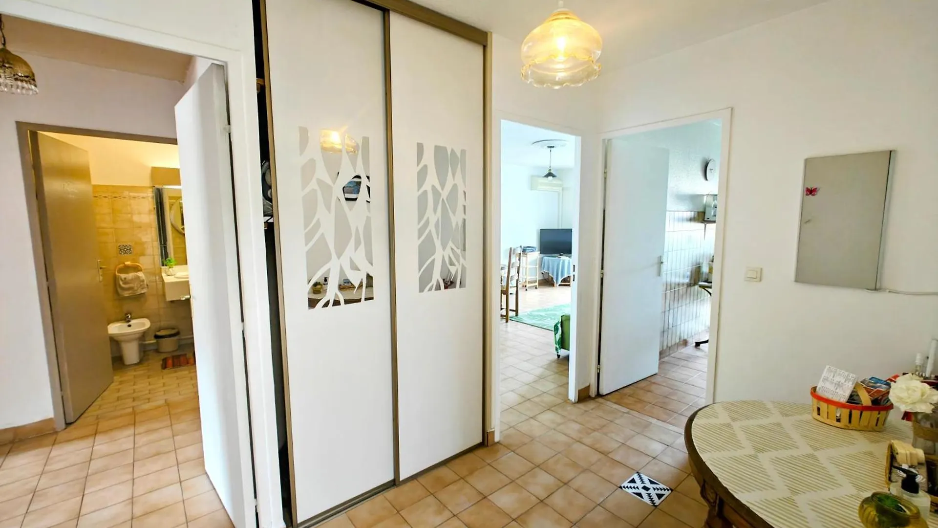 아파트 2 Bedroom Flat With Terrasse & Car-Park Nice Ouest